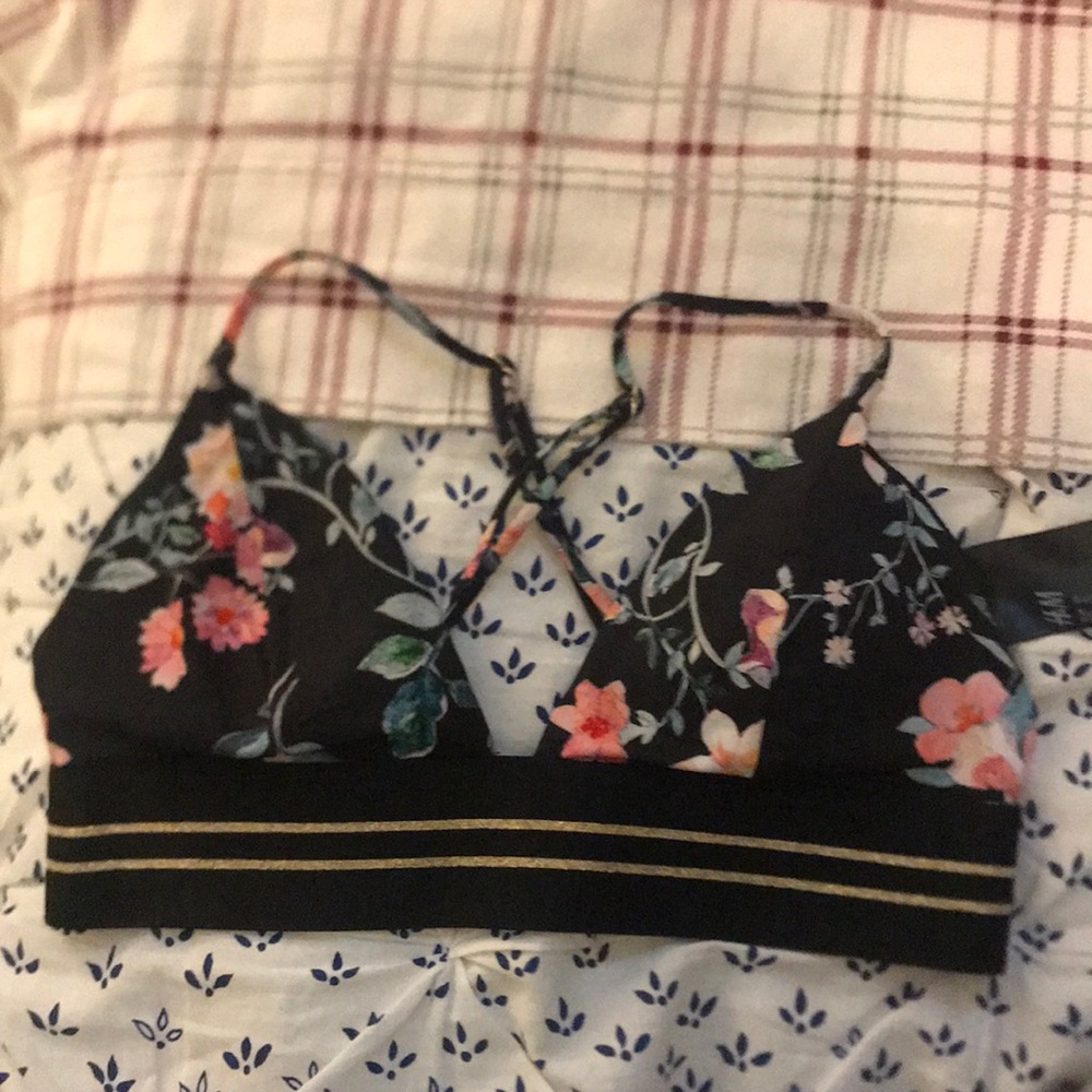 NWOT H&M bikini top sz 8